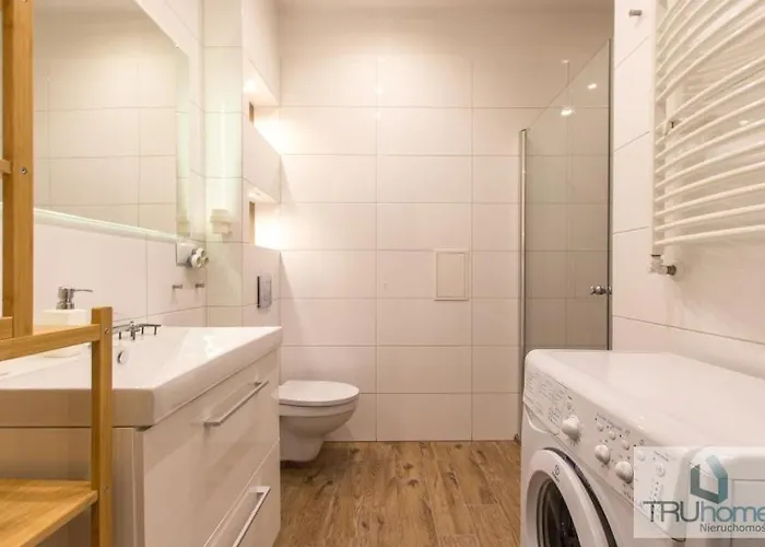 Urbanestcitycenterapartment-koch3i23 *